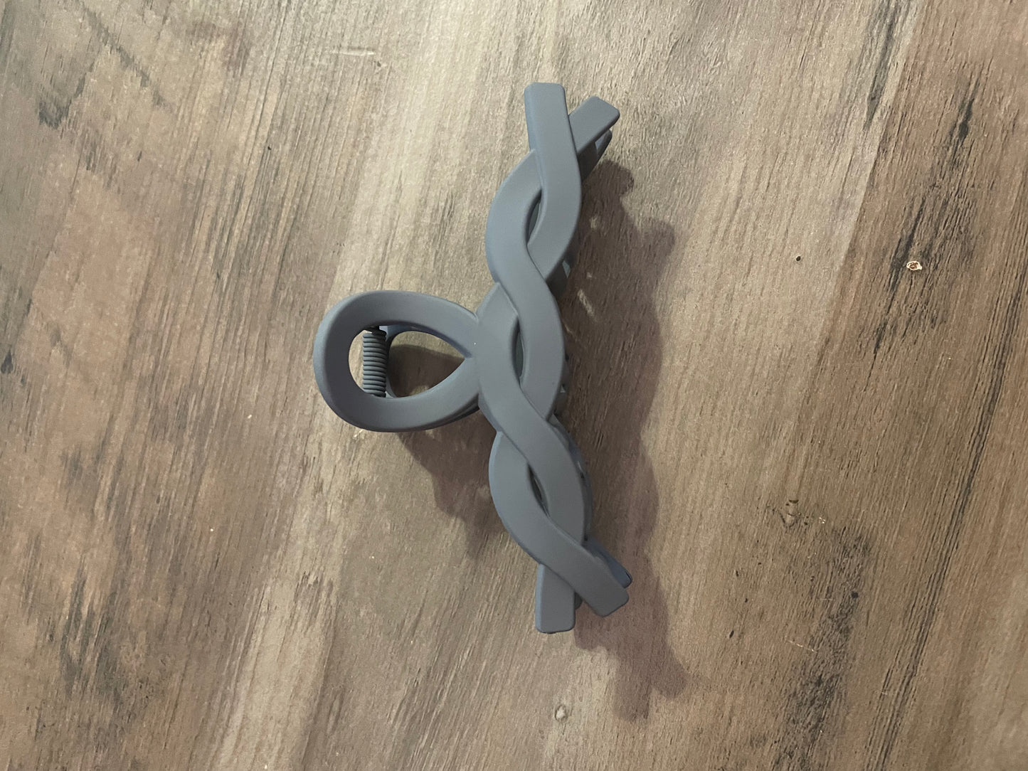 Large Twisted Hair Clip