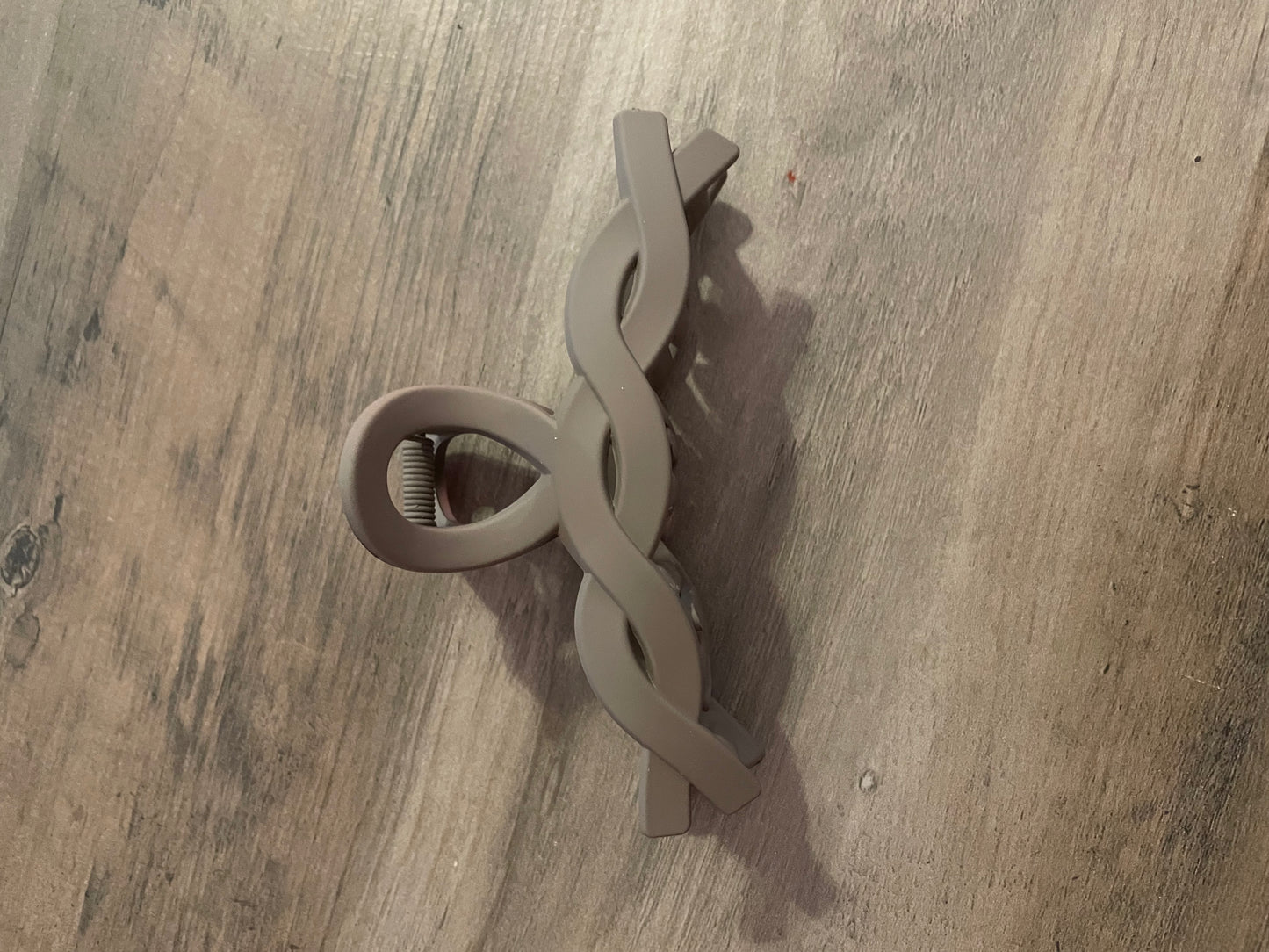 Large Twisted Hair Clip