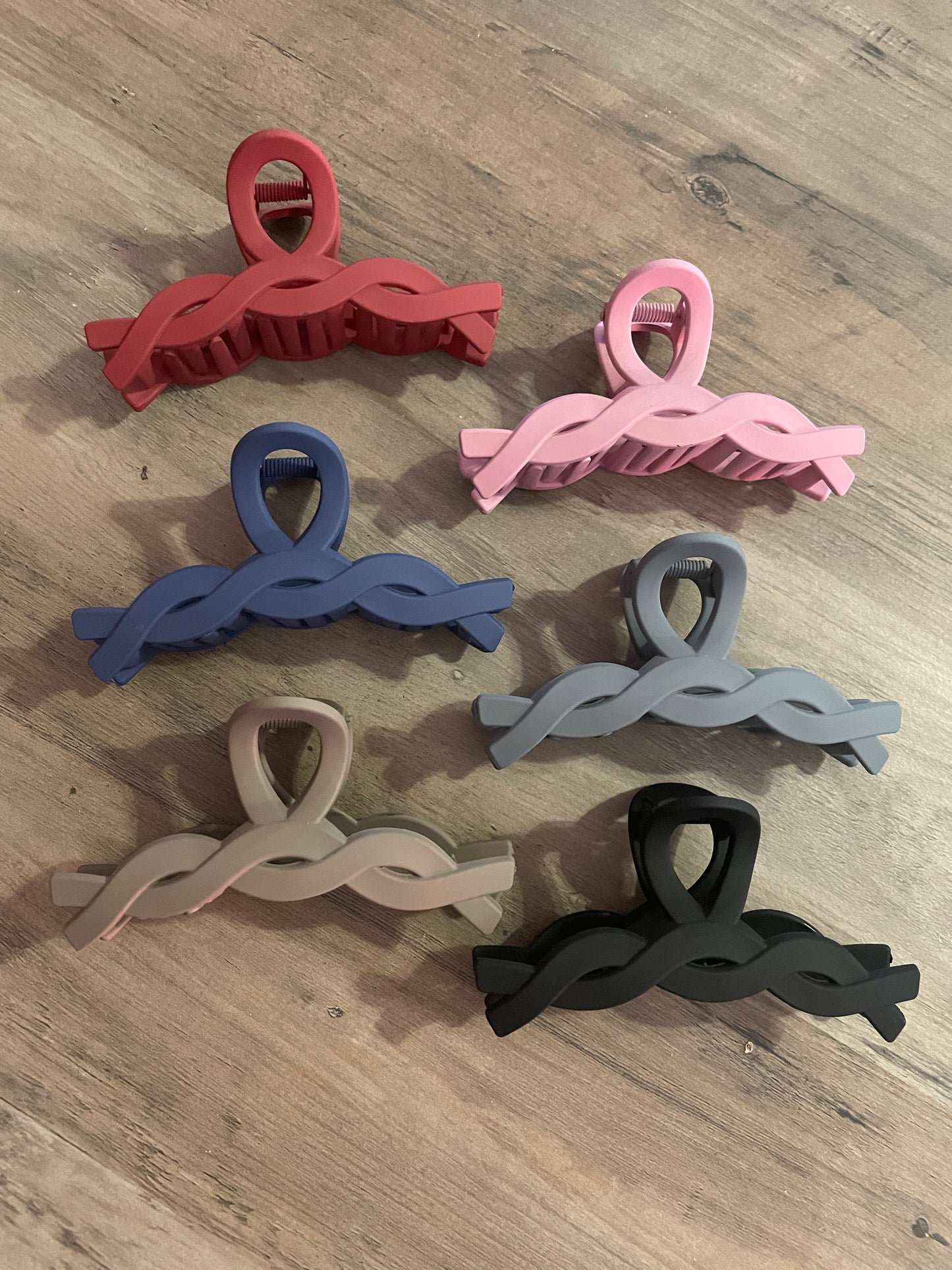 Large Twisted Hair Clip