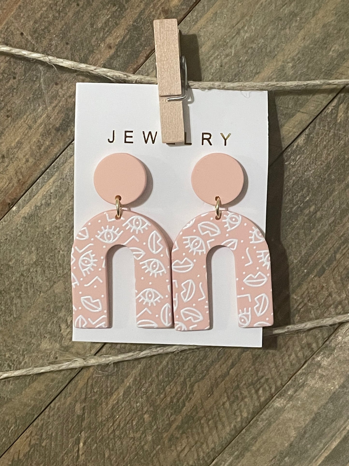 U Shape Eye Dangle Earrings