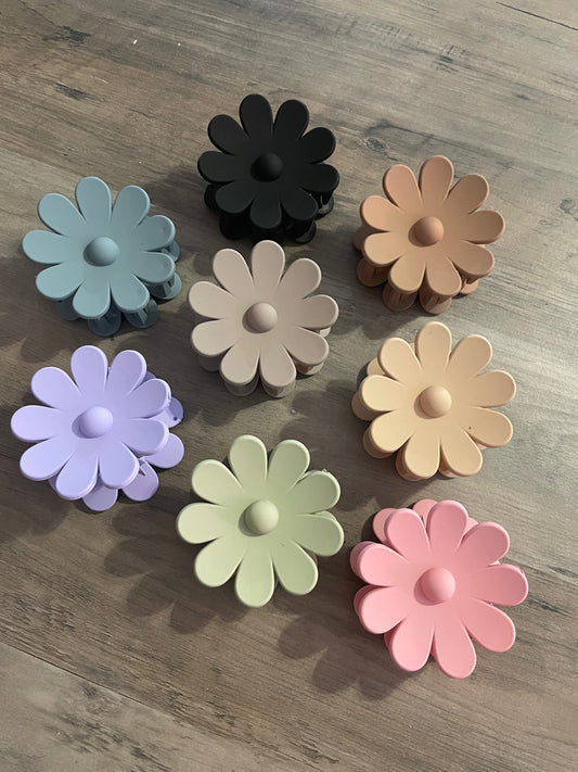 Small Daisy Hair Clip